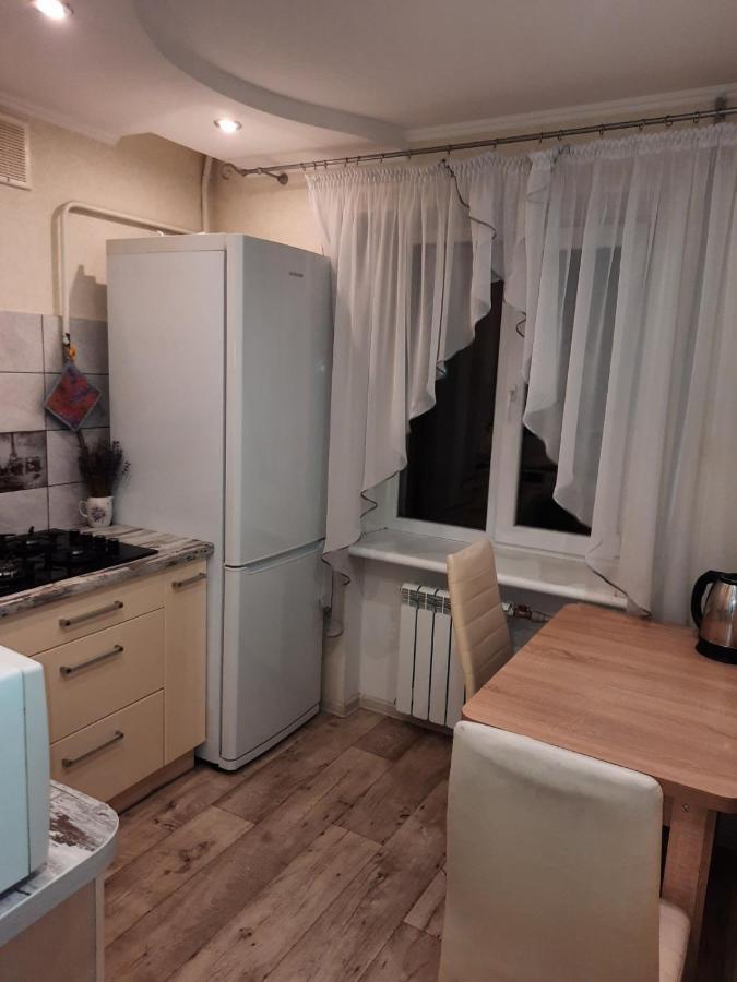 Квартира Возле Вокзала Kamianske Exterior photo